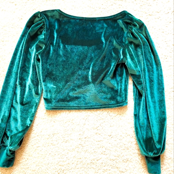 Emerald Green velvet style long sleeve crop top almost famous medium ribbed - Picture 6 of 9